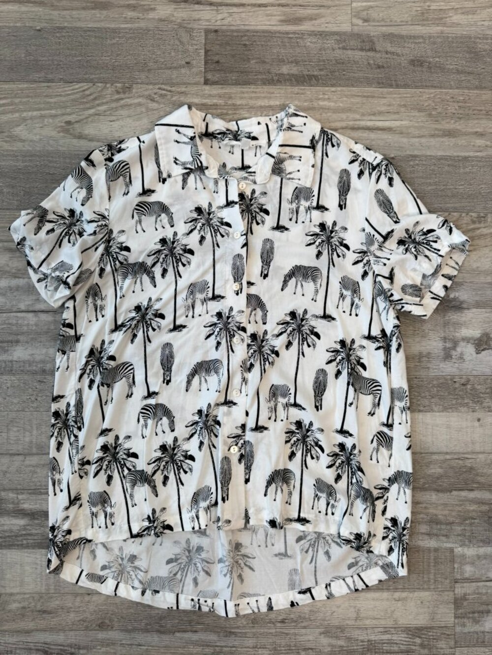 Jane + Delancey black white Zebra print button down shirt womens size small P11